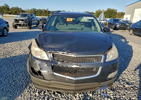 2012 Chevrolet Traverse Ls z USA, uszkodzony, nr VIN 1GNKREED2CJ418136